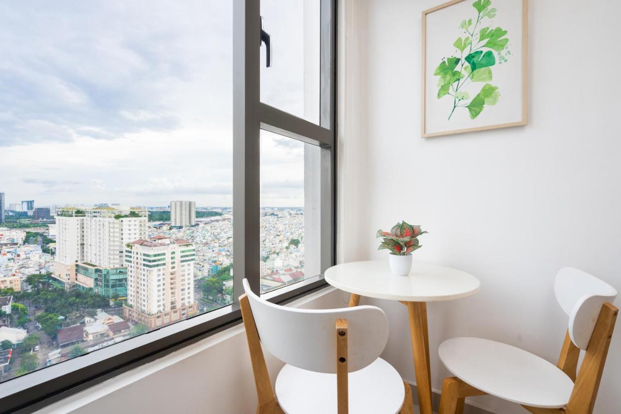 Cbd Rivergate- Infinity Pool Signature Ho Chi Minh City Exterior photo