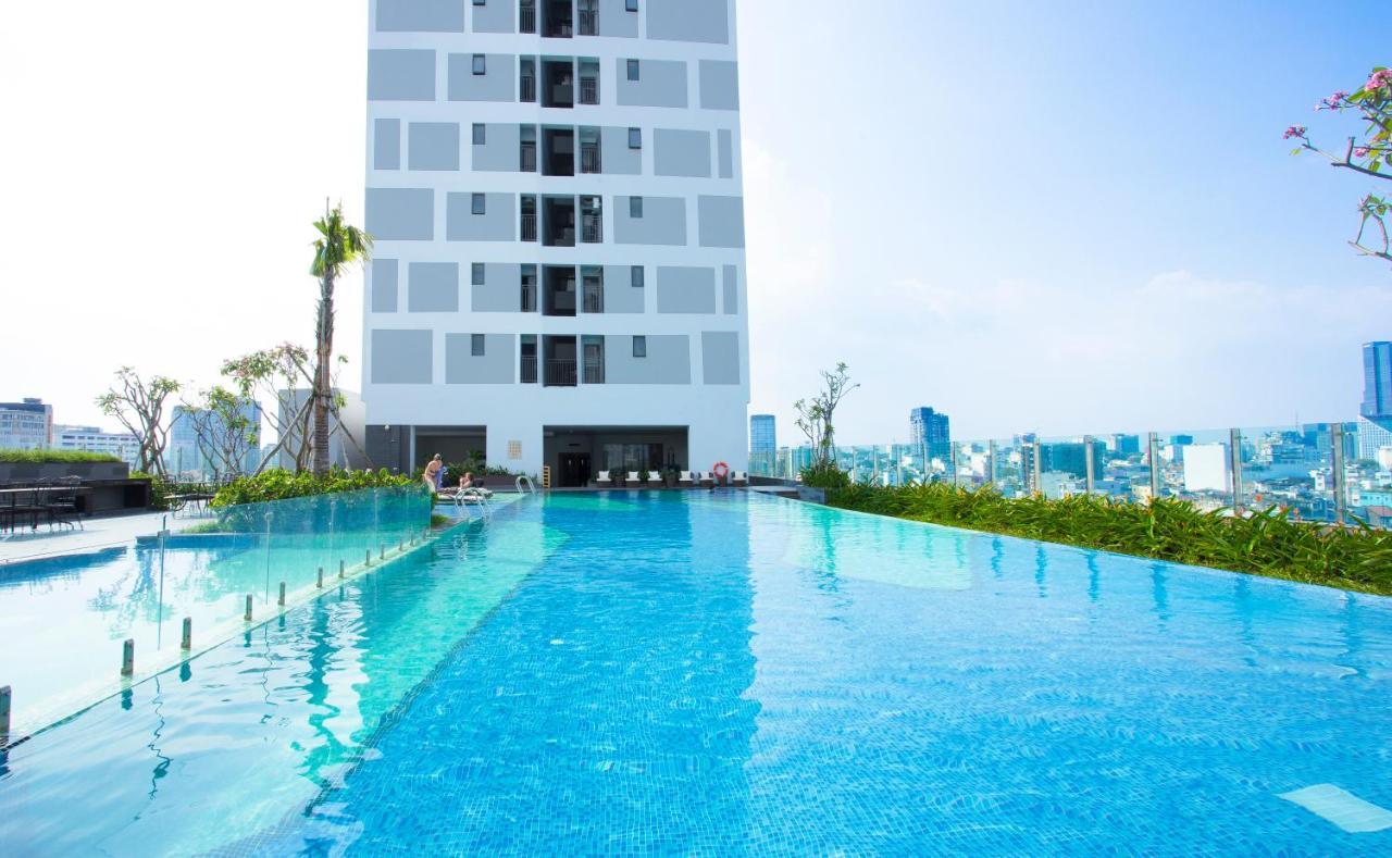 Cbd Rivergate- Infinity Pool Signature Ho Chi Minh City Exterior photo