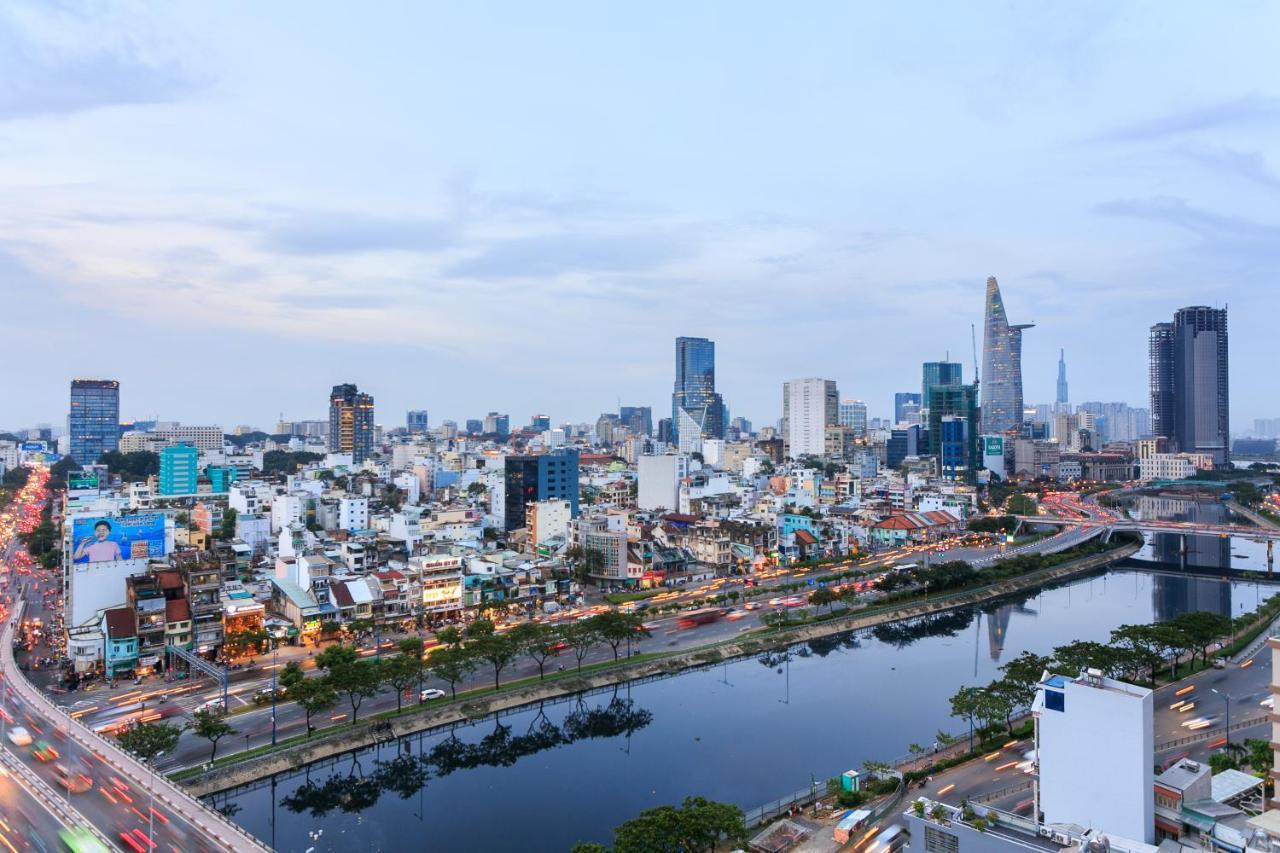 Cbd Rivergate- Infinity Pool Signature Ho Chi Minh City Exterior photo