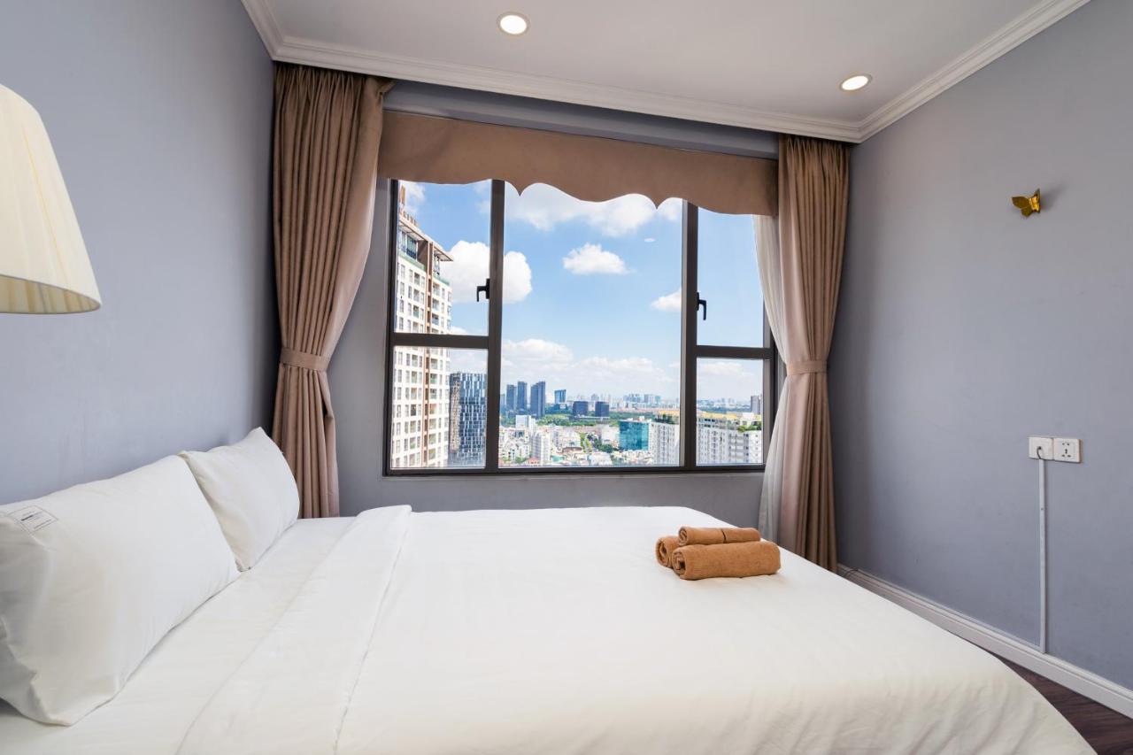 Cbd Rivergate- Infinity Pool Signature Ho Chi Minh City Exterior photo