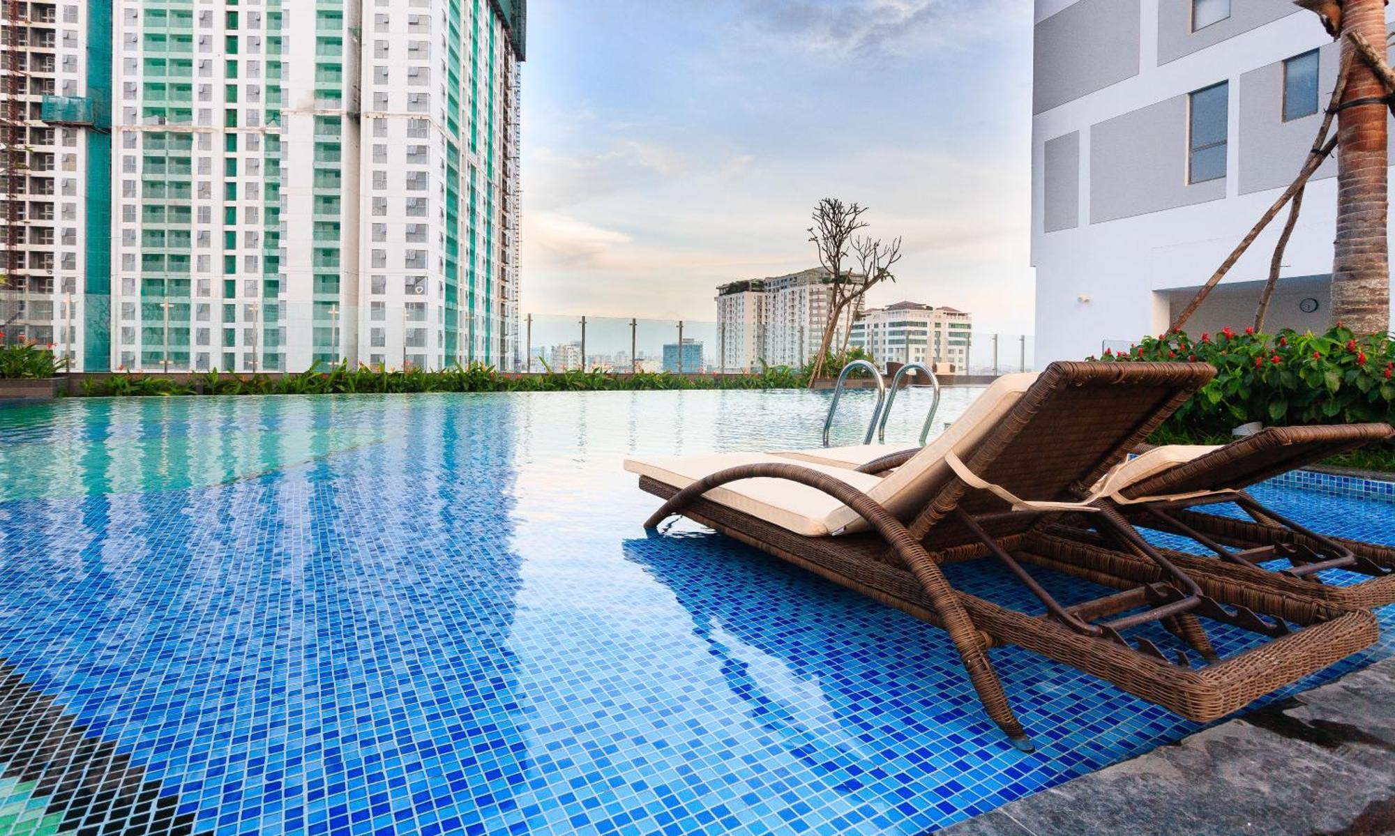 Cbd Rivergate- Infinity Pool Signature Ho Chi Minh City Exterior photo